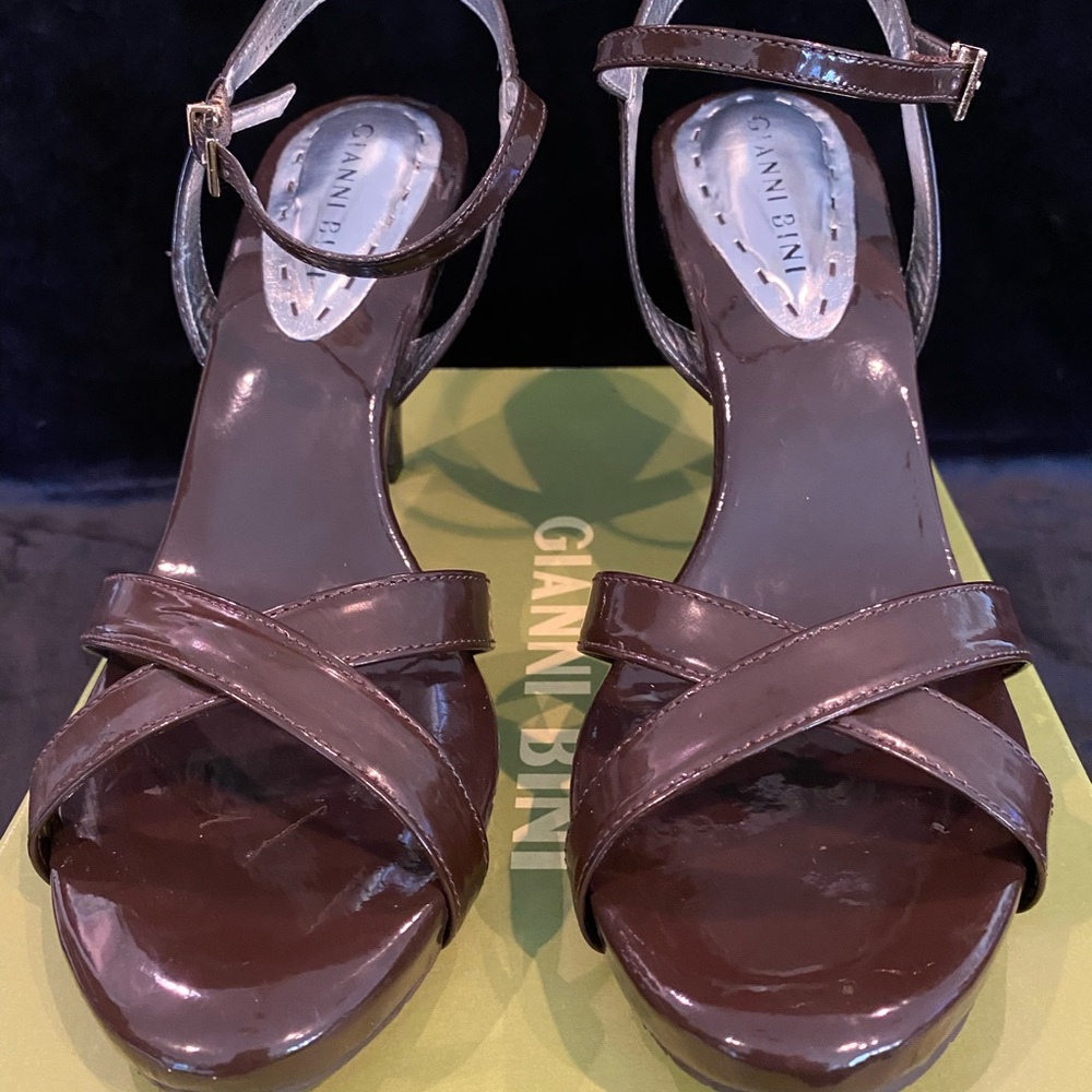 Gianni Bini Brown Patent Leather Sandals
